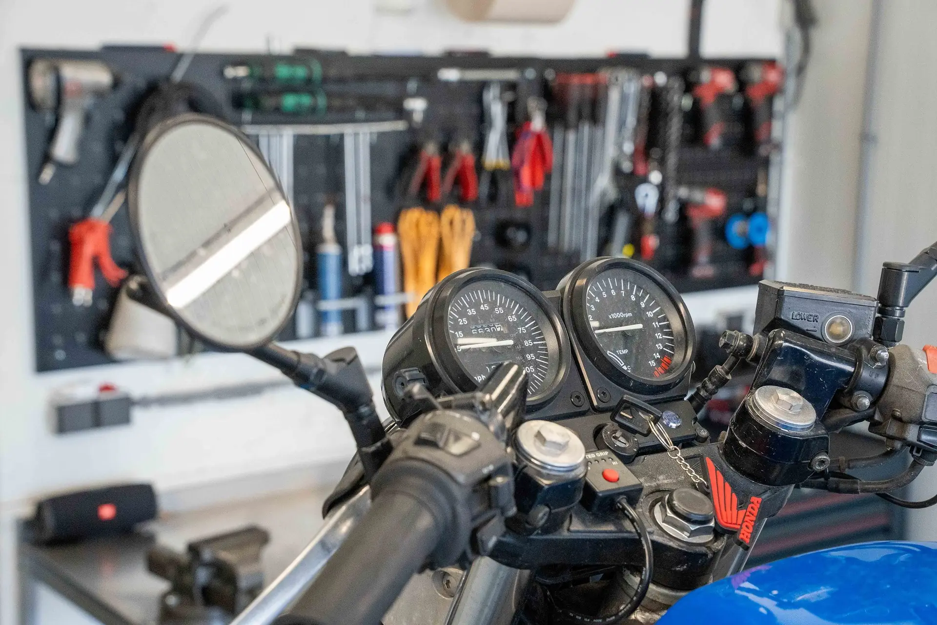 Thom's Motorcycle Garage werkplaats contact